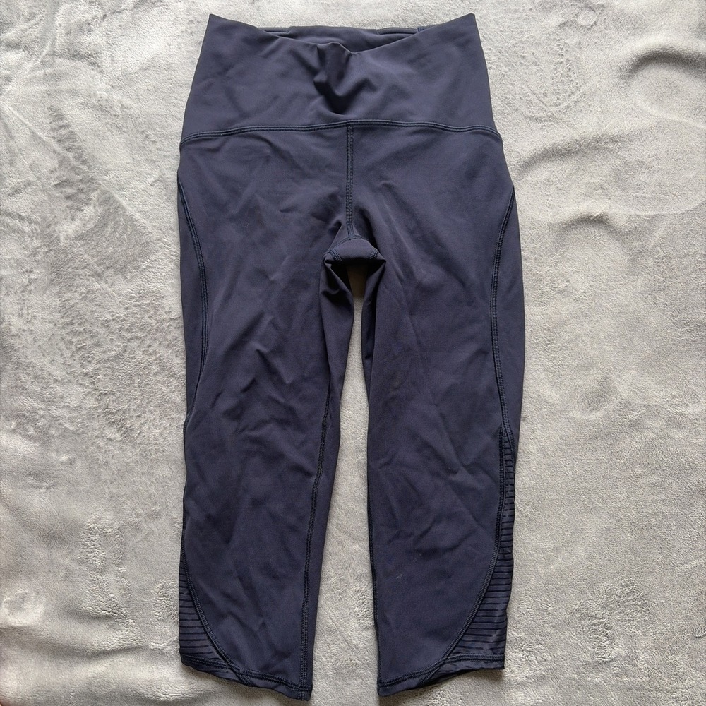 Lululemon Navy Blue Capri Athletic Yoga Leggings Pockets Size 4